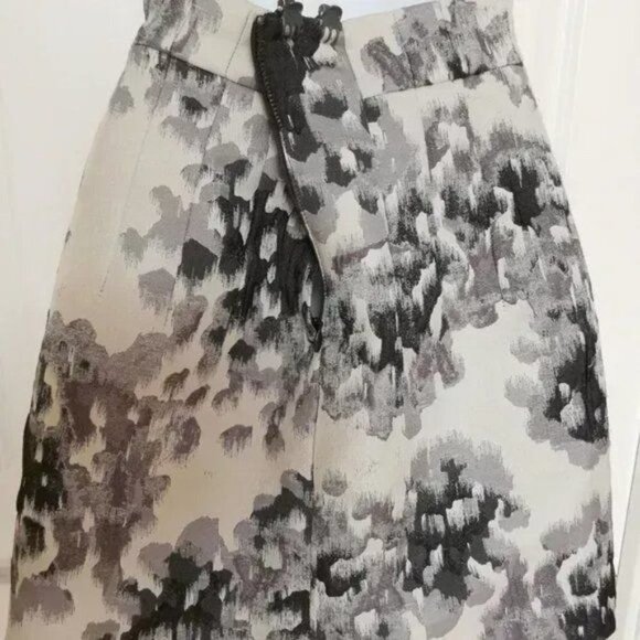 Girl's H&m brocade skirt black grey cream abstract - Picture 5 of 8